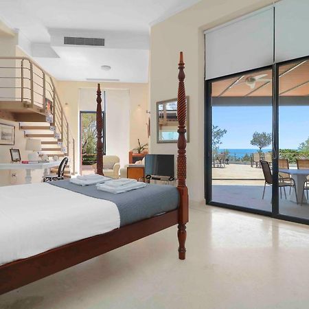 Black Diamond Beachfront Pool Villa Pasithea In Sounio, Athens Cap Cap Sounion Extérieur photo