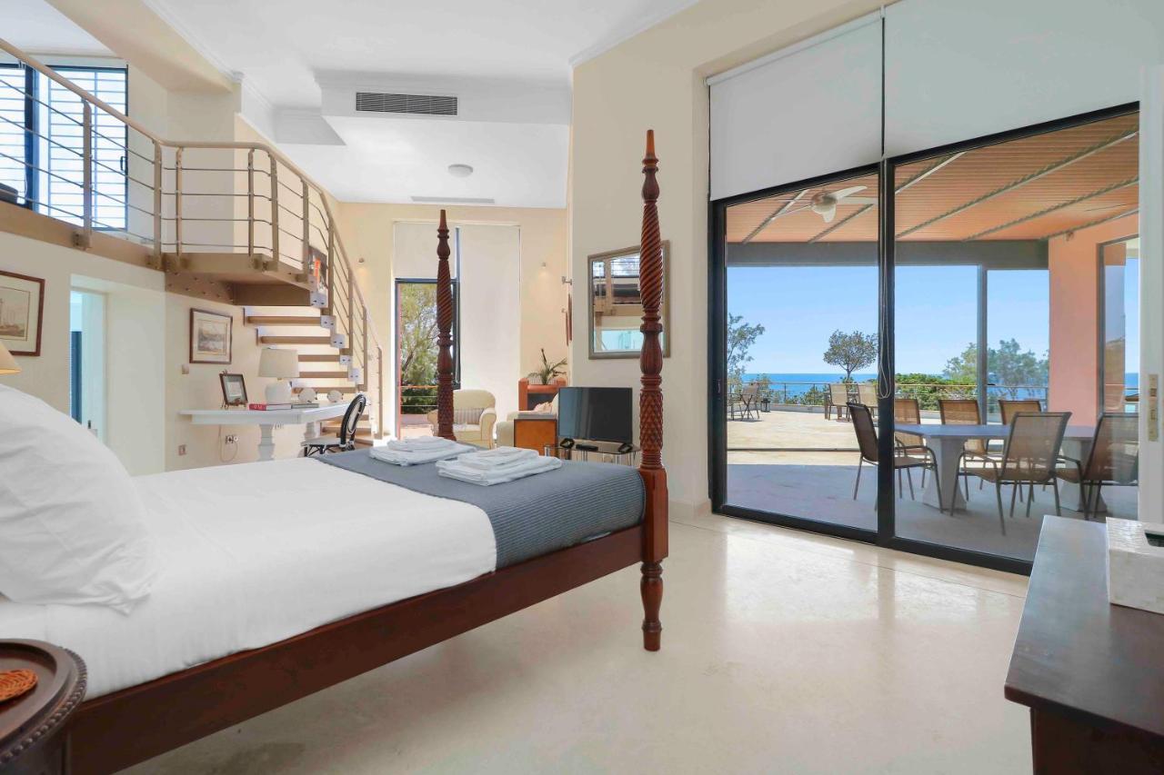 Black Diamond Beachfront Pool Villa Pasithea In Sounio, Athens Cap Cap Sounion Extérieur photo