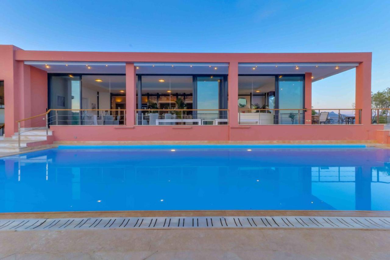 Black Diamond Beachfront Pool Villa Pasithea In Sounio, Athens Cap Cap Sounion Extérieur photo