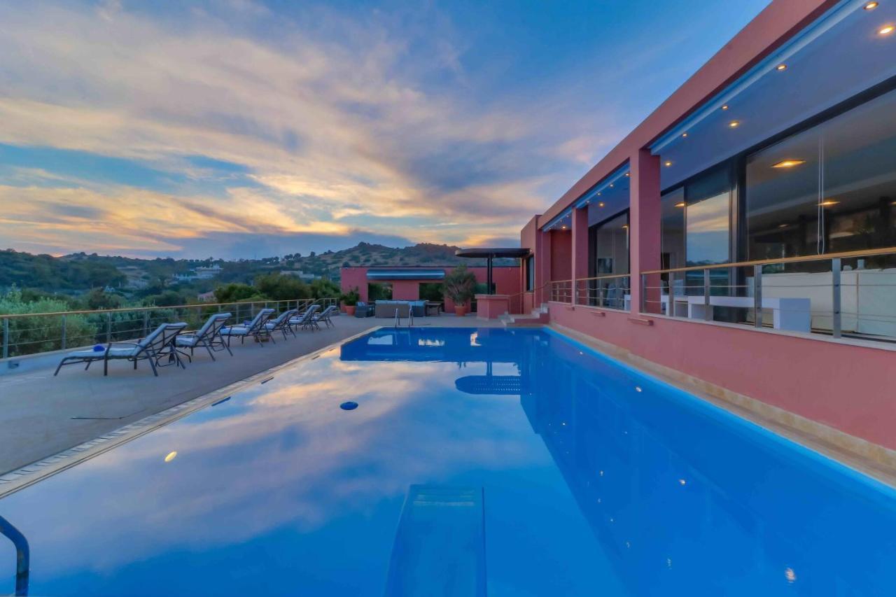 Black Diamond Beachfront Pool Villa Pasithea In Sounio, Athens Cap Cap Sounion Extérieur photo
