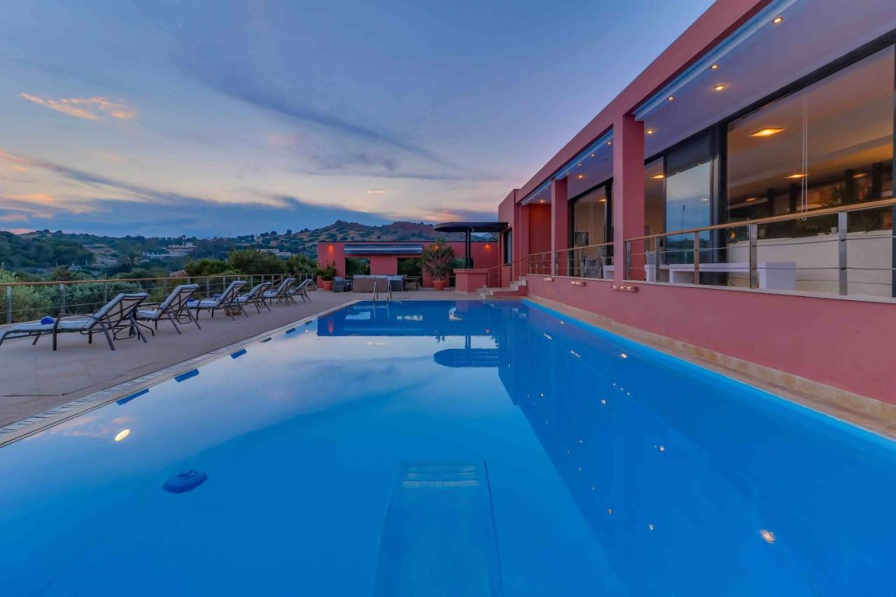 Black Diamond Beachfront Pool Villa Pasithea In Sounio, Athens Cap Cap Sounion Extérieur photo